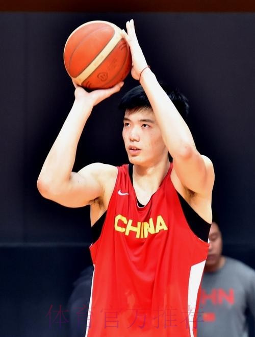 焦泊乔全场出战19分钟，罚球4中3得到3分4篮板4抢断2盖帽